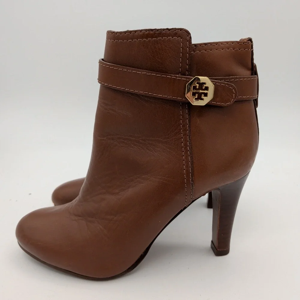Tory Burch Bristol Brown Leather Ankle Booties Gold Logo Buckle 8.5M Brazil